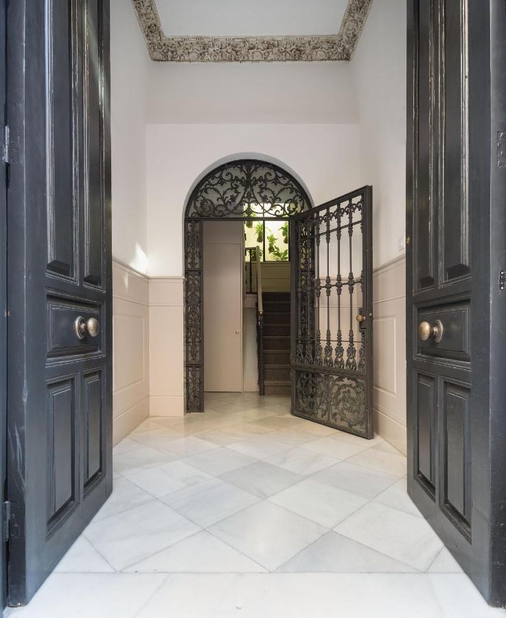 Puerta Catedral Holiday Suites Sevilla Exteriér fotografie