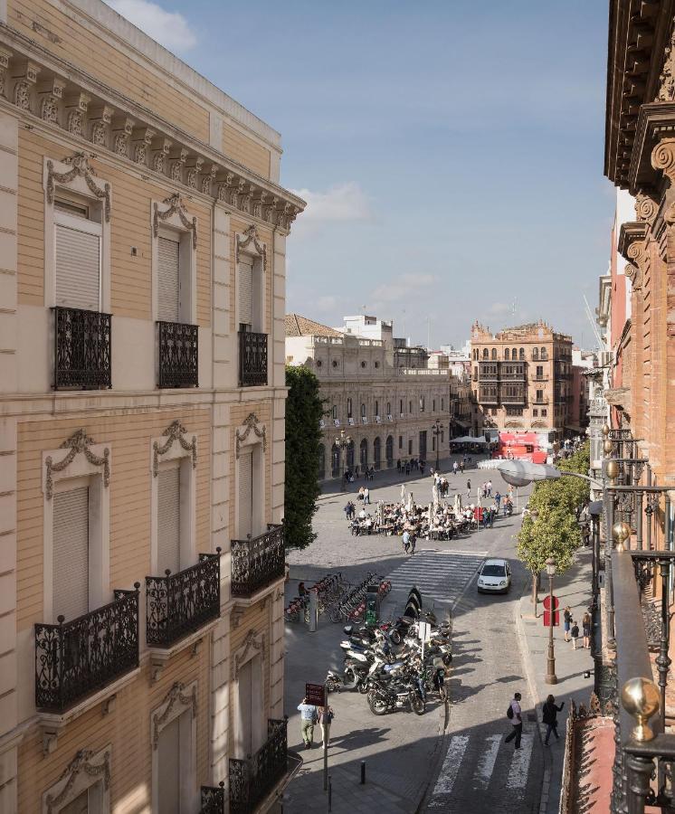 Puerta Catedral Holiday Suites Sevilla Exteriér fotografie